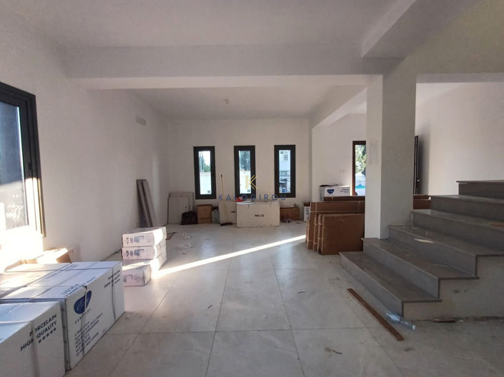 Image No.28-3 Bed House for sale