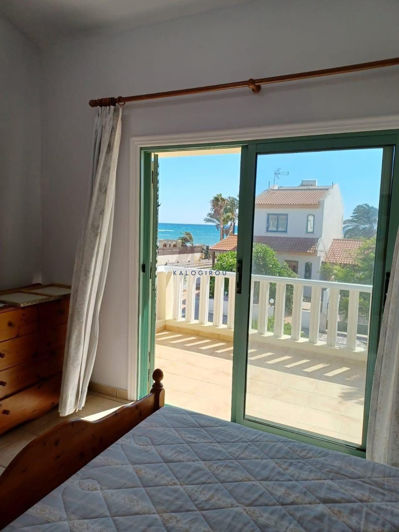 Image No.11-2 Bed House for sale