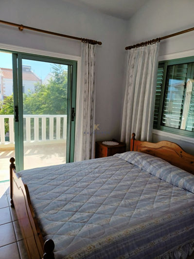 Image No.7-2 Bed House for sale