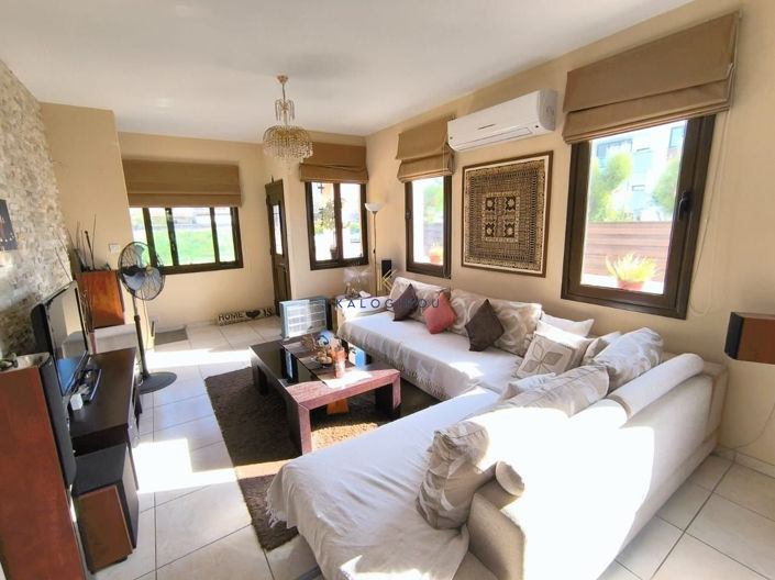 Image No.2-3 Bed House for sale