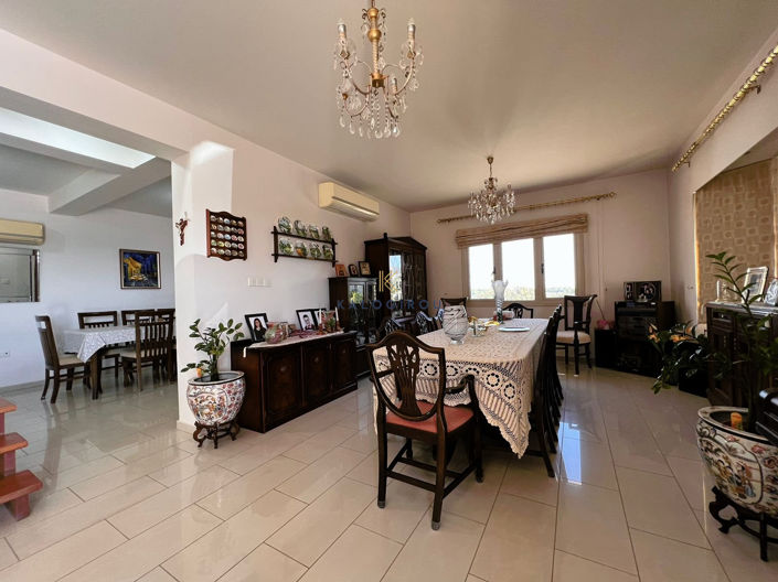 Image No.5-4 Bed Bungalow for sale