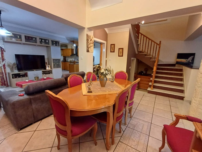 Image No.12-4 Bed House for sale