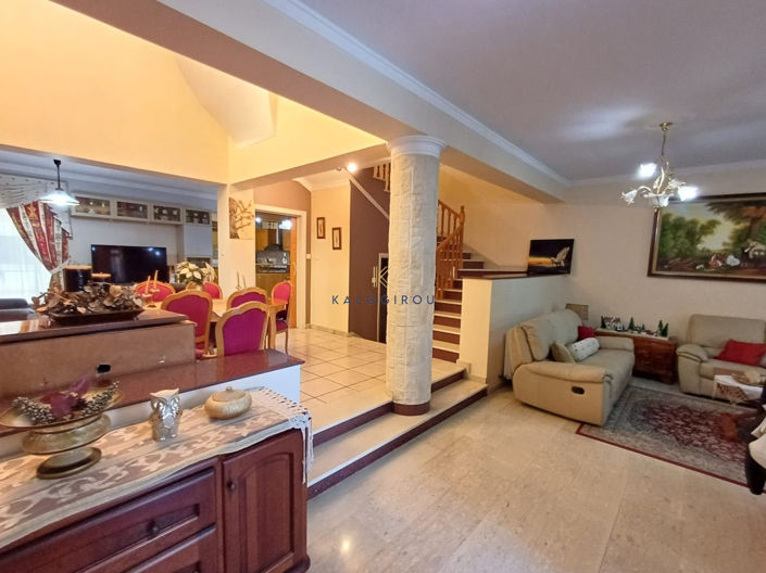 Image No.16-4 Bed House for sale