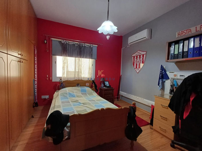 Image No.19-4 Bed House for sale