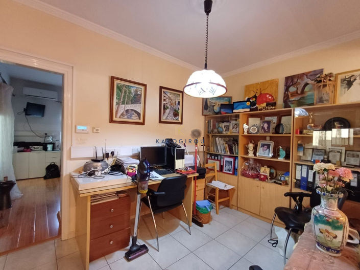 Image No.24-4 Bed House for sale