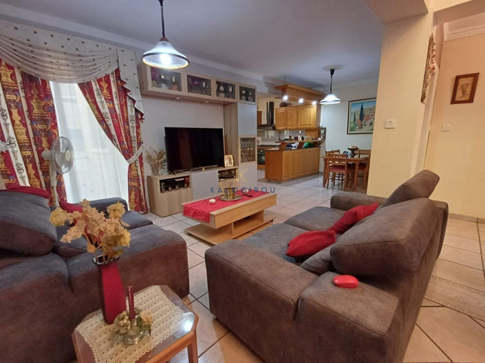 Image No.9-4 Bed House for sale