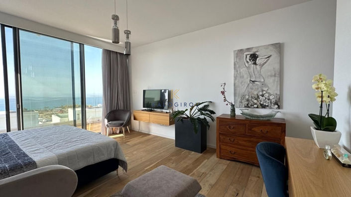 Image No.12-5 Bed House for sale