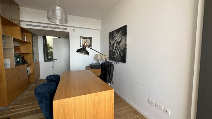 Image No.16-5 Bed House for sale