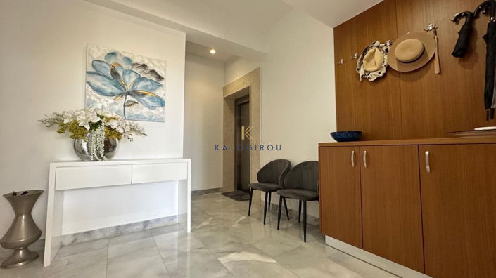 Image No.18-5 Bed House for sale