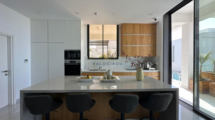 Image No.4-5 Bed House for sale