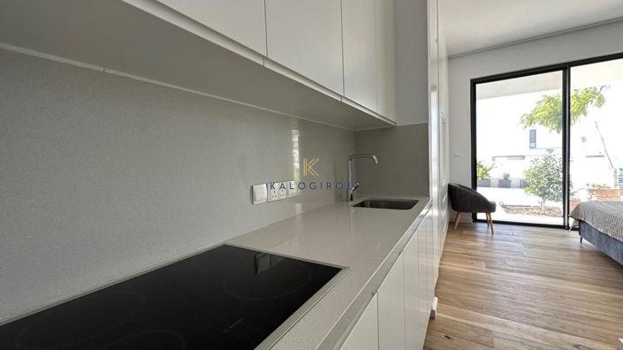 Image No.5-5 Bed House for sale