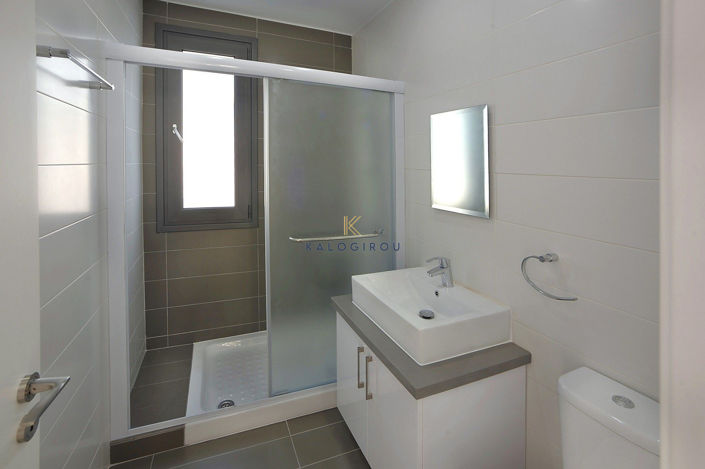 Image No.21-4 Bed House for sale