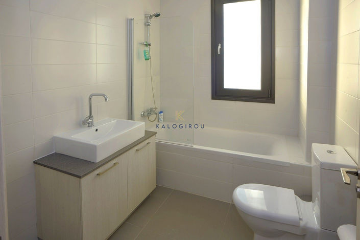 Image No.22-4 Bed House for sale