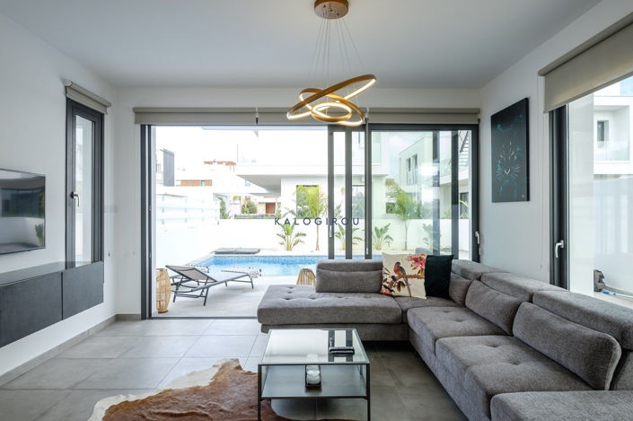 Image No.9-4 Bed House for sale