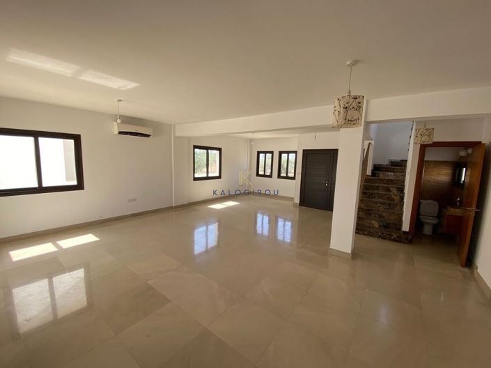 Image No.5-3 Bed House for sale