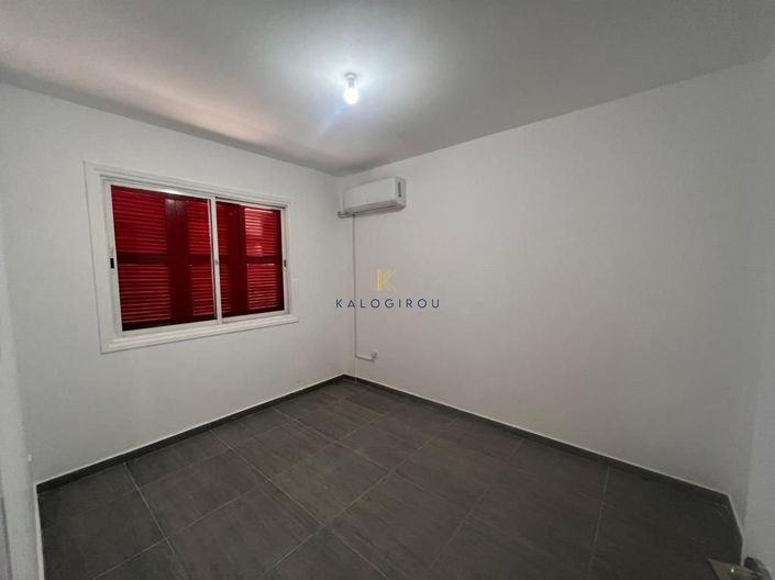 Image No.7-2 Bed House for sale