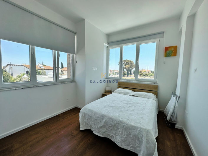 Image No.20-3 Bed House for sale