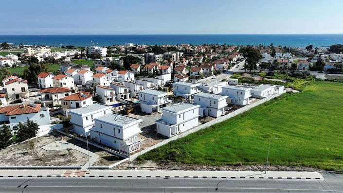 Image No.24-3 Bed House for sale