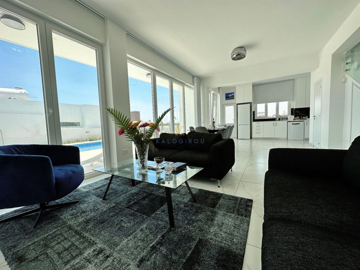 Image No.5-3 Bed House for sale