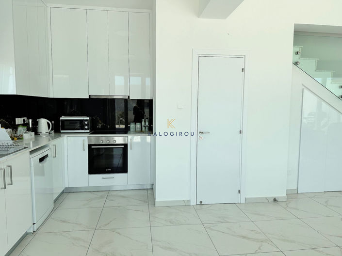 Image No.9-3 Bed House for sale