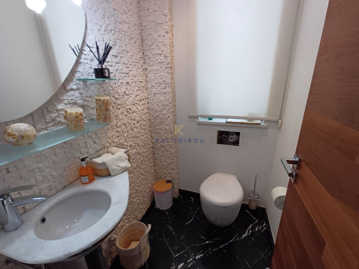 Image No.11-5 Bed House for sale