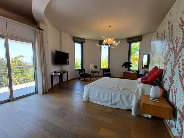 Image No.22-5 Bed House for sale