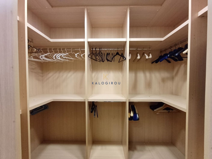 Image No.24-5 Bed House for sale