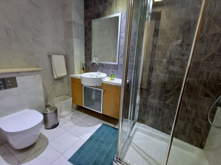 Image No.34-5 Bed House for sale