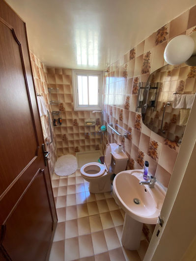 Image No.11-3 Bed House for sale