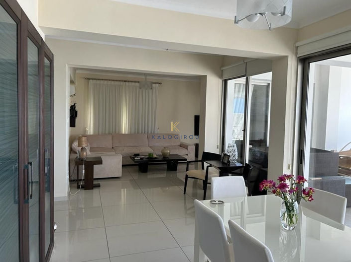 Image No.10-4 Bed House for sale