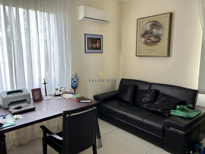 Image No.18-4 Bed House for sale