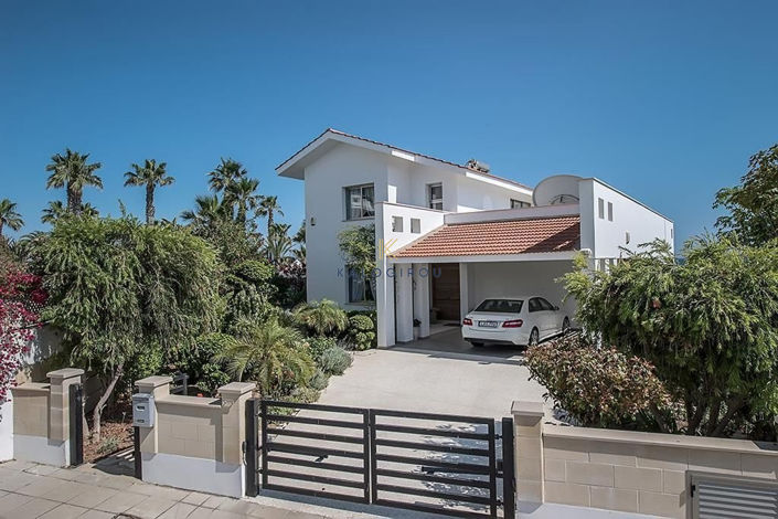 Image No.2-4 Bed House for sale