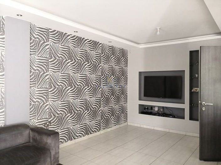 Image No.5-9 Bed Property for sale