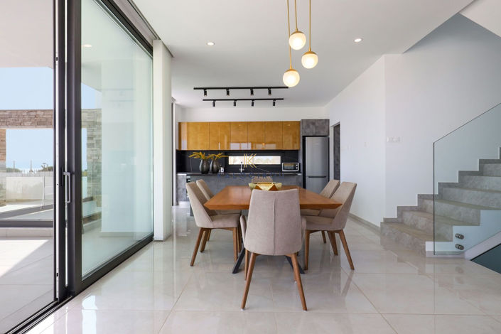 Image No.5-5 Bed House for sale