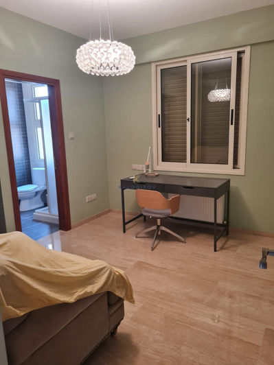 Image No.11-5 Bed House for sale