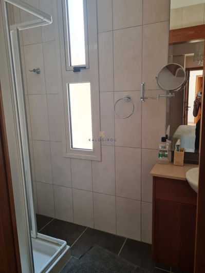 Image No.25-5 Bed House for sale