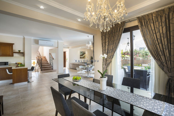 Image No.11-4 Bed House for sale