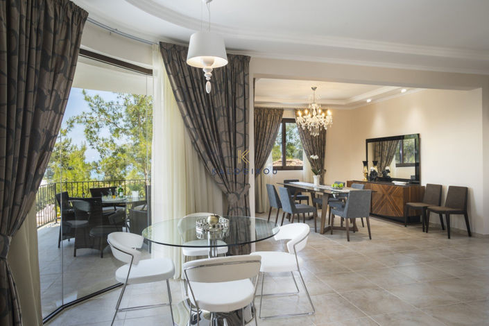 Image No.5-4 Bed House for sale