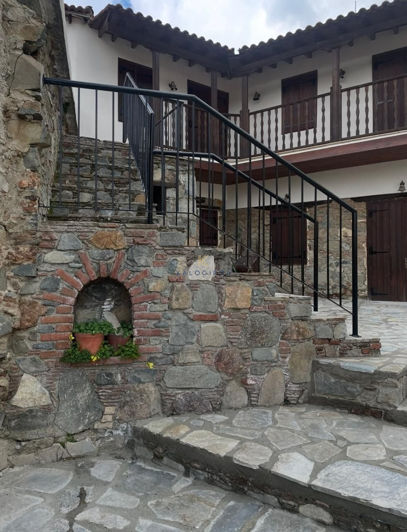 Image No.3-3 Bed House for sale