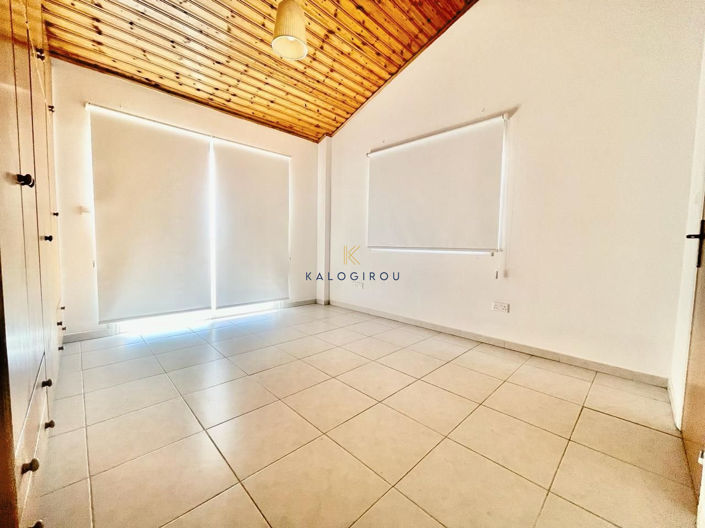 Image No.16-3 Bed House for sale