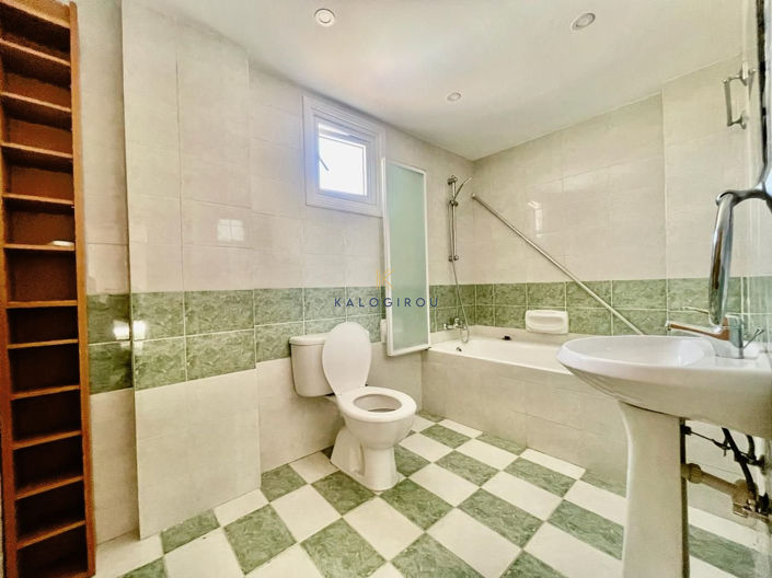 Image No.21-3 Bed House for sale