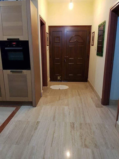 Image No.25-4 Bed House for sale