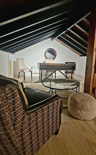 Image No.10-3 Bed House for sale