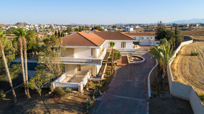 Image No.16-4 Bed House for sale