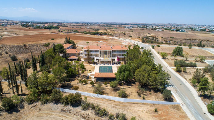 Image No.2-4 Bed House for sale