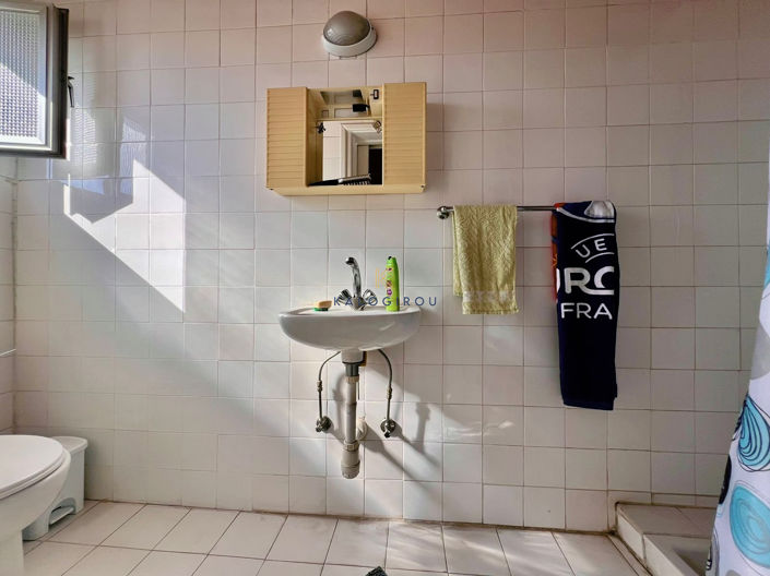 Image No.22-3 Bed Apartment for sale