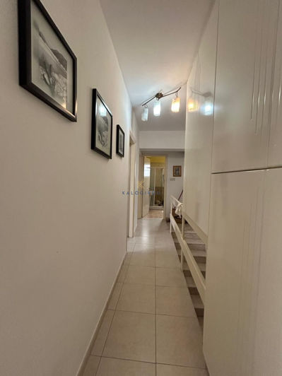 Image No.11-3 Bed House for sale