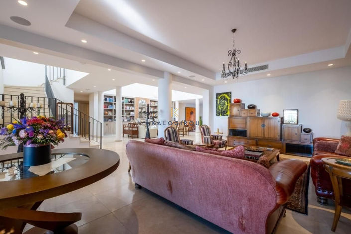 Image No.12-6 Bed House for sale