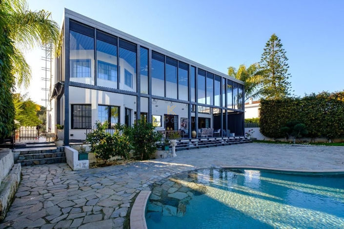 Image No.2-6 Bed House for sale