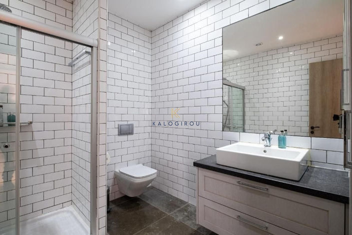 Image No.24-6 Bed House for sale